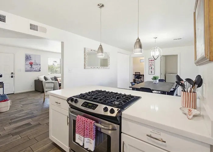 Modern Comphy In With Pool Ferienhaus Tempe