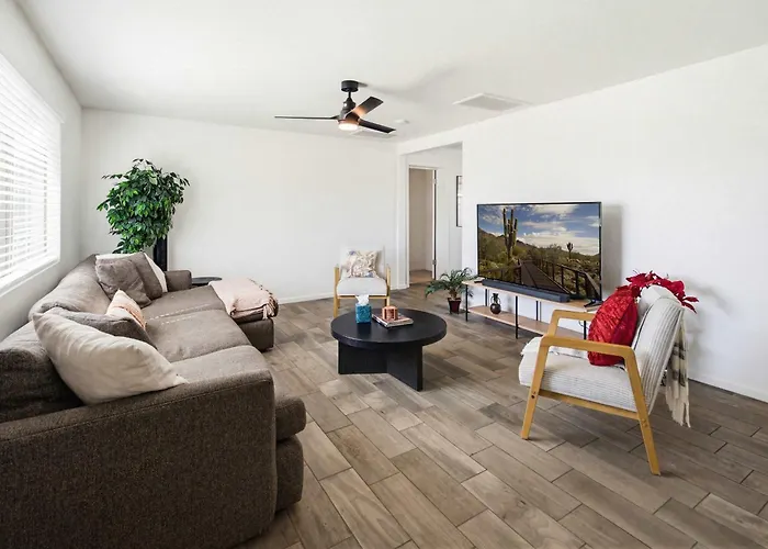 Modern Comphy In With Pool Ferienhaus *