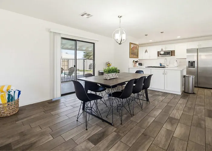 Ferienhaus Modern Comphy In With Pool Tempe