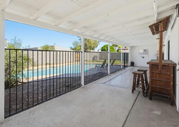 Ferienhaus Modern Comphy In With Pool
